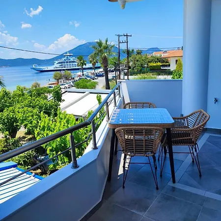 αdonis Apartament