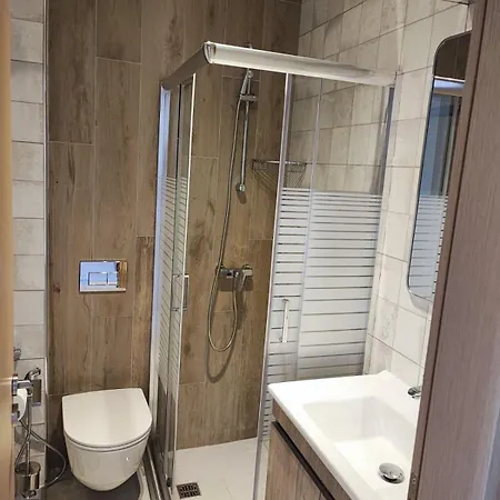 αdonis Apartament