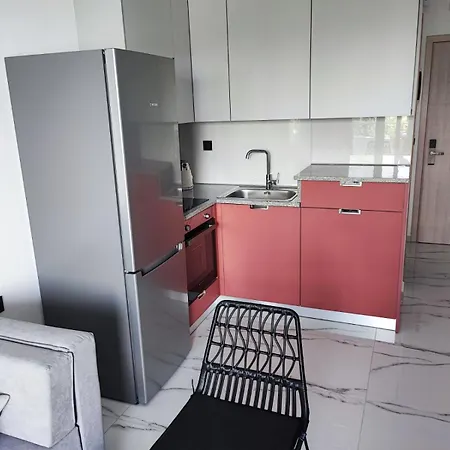 αdonis Apartment *
