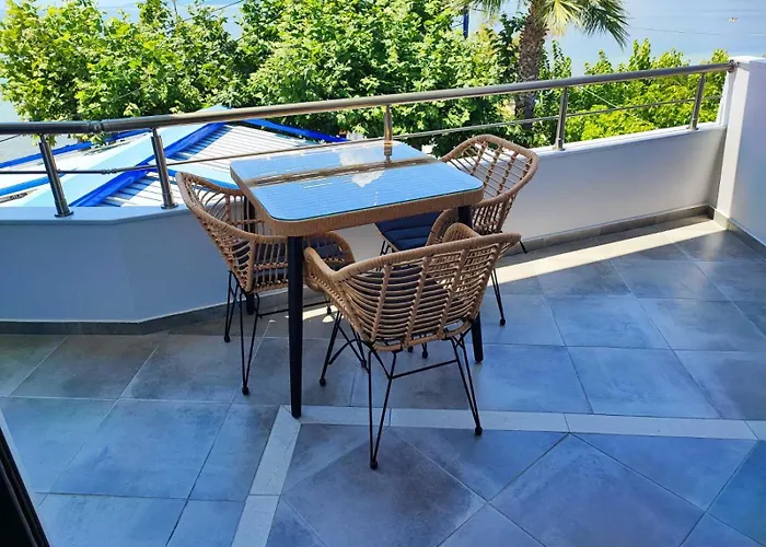 αdonis Agiokampos (Evia)